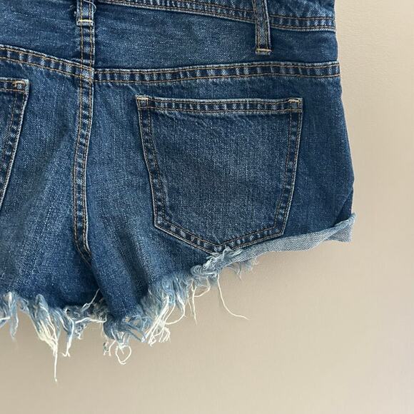 Free People We the Free Summer Babe Cut-Off Overalls Sz 26 - Picture 7 of 9